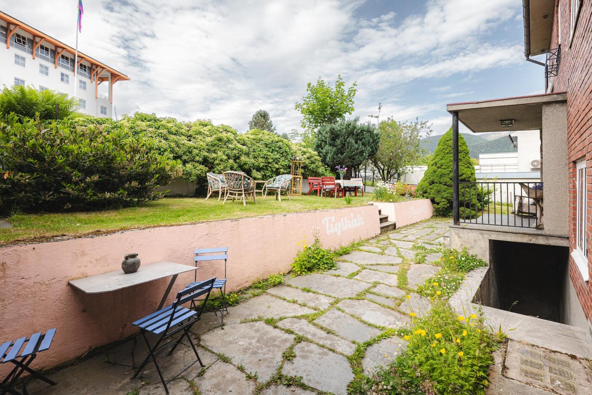 Tiglkak Hostel Andalsnes Ngoại thất bức ảnh