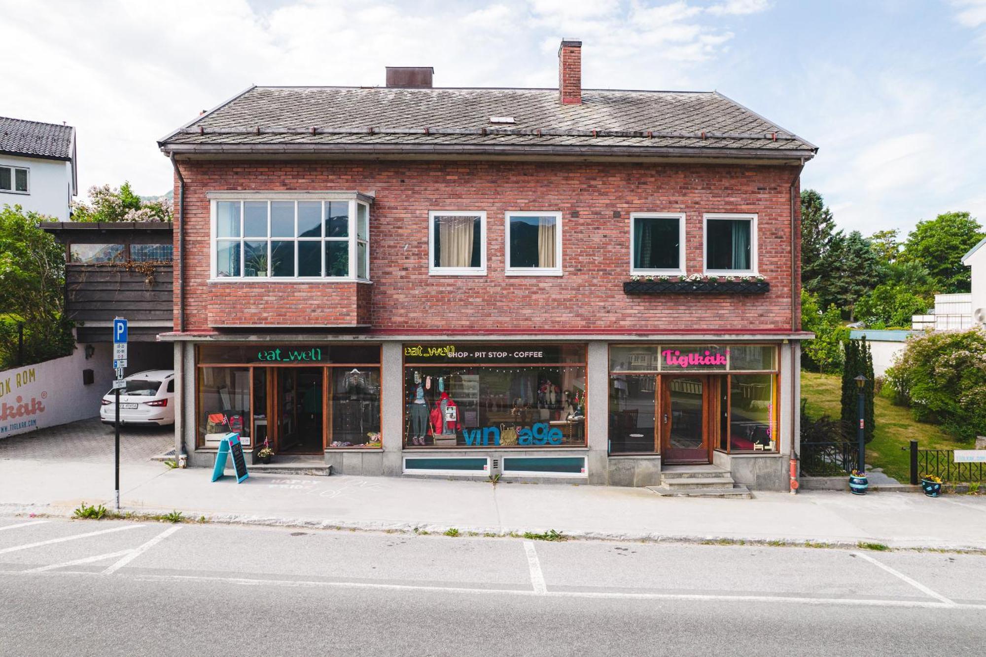 Tiglkak Hostel Andalsnes Ngoại thất bức ảnh